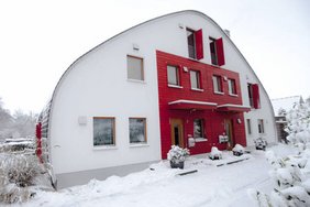 Haus mit PV-Dach