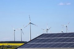 Mehr Flächen für Windräder und Photovoltaik-Anlagen werden benötigt. Foto: Harald Dietz/ZSW