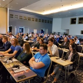 Rund 120 Teilnehmer*innen nahmen am 6. European ETICS Forum 2022 der EAE in Prag teil. Foto: EAE