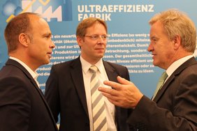 Fraunhofer-Professoren im Gespräch mit Minister Untersteller