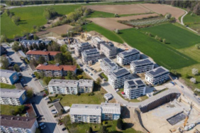Die Neubausiedlung Schättlisberg entsteht direkt neben der Bestandssiedlung Hildegardring. Foto: puren