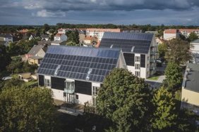 Die energieautarken Mehrfamilienhäuser in Oranienburg. Foto: HELMA Eigenheimbau AG/ Christoph Große