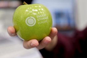 Apfel als Symbot für die Energy Storage Europe