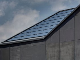 Photovoltaik-Hochleistungsmodule auf dem Dach