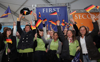 Siegesfeier des deutschen Teams beim Solar Decathlon